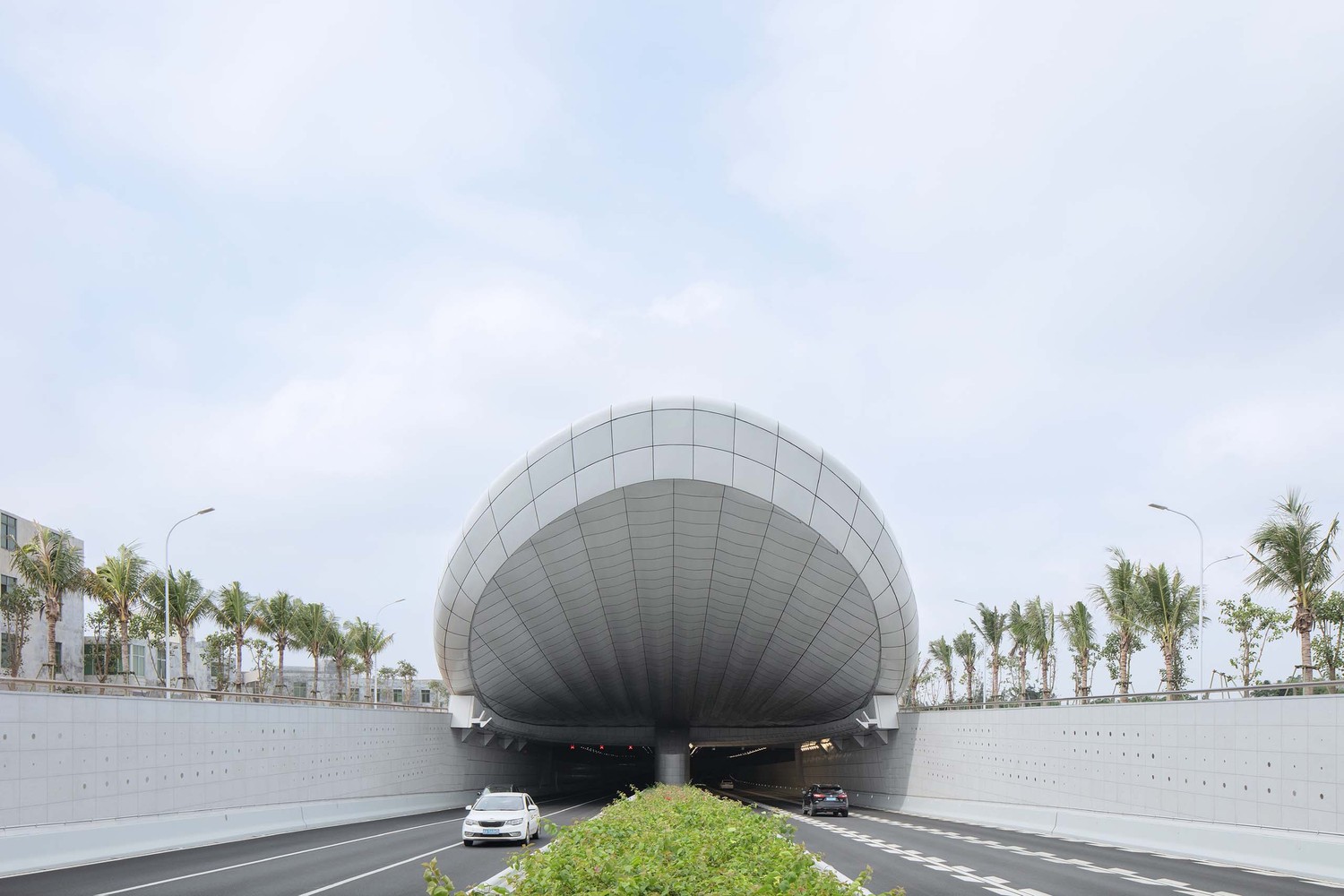 ?？谖拿鳀|隧道光過(guò)渡設(shè)計(jì)