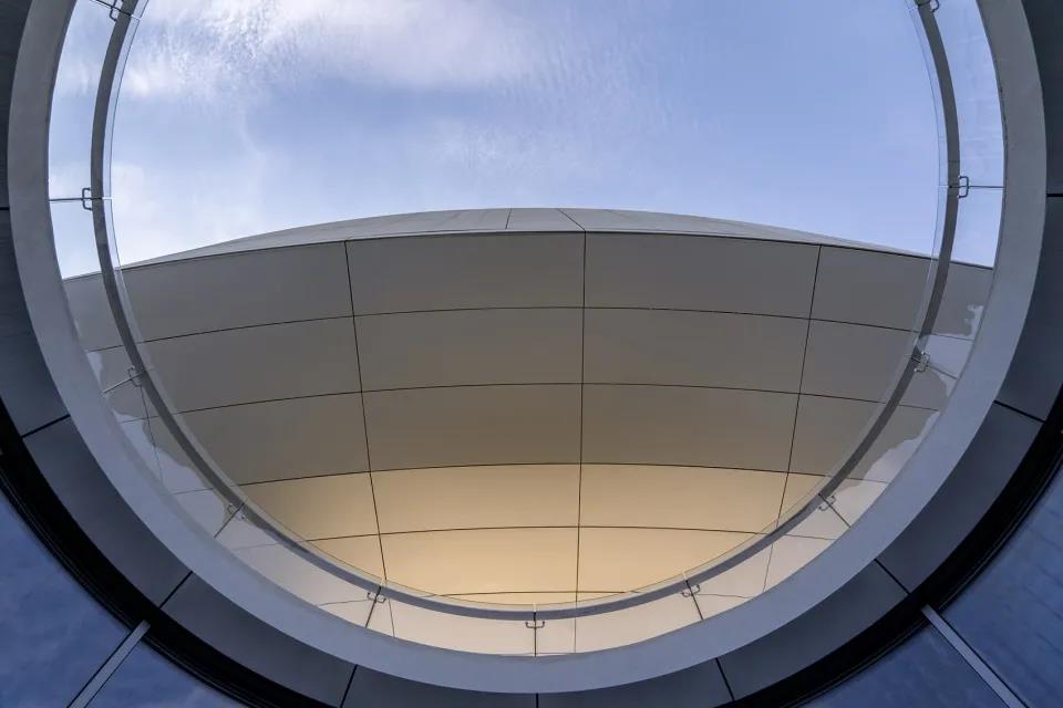 寧波市奉化區(qū)未來(lái)城科普中心項(xiàng)目(UHPC)幕墻